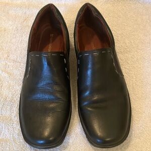 Women's Black Slip-On Shoes